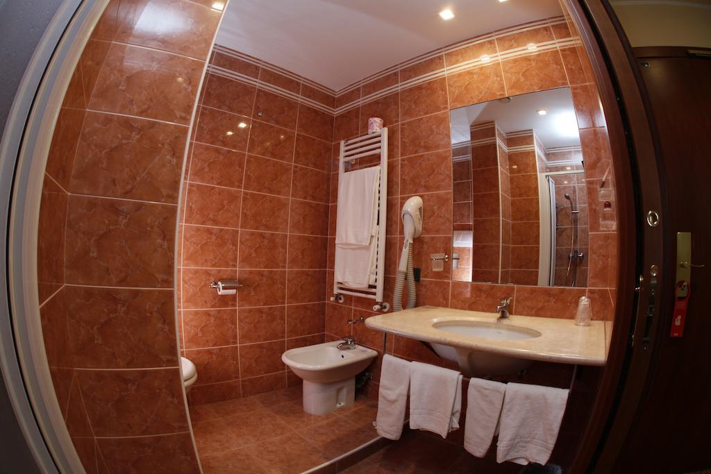 Hotel Colonna Brindisi Buitenkant foto