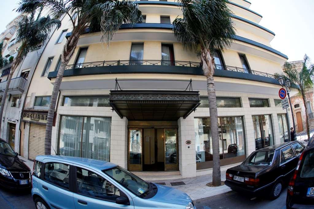Hotel Colonna Brindisi Buitenkant foto